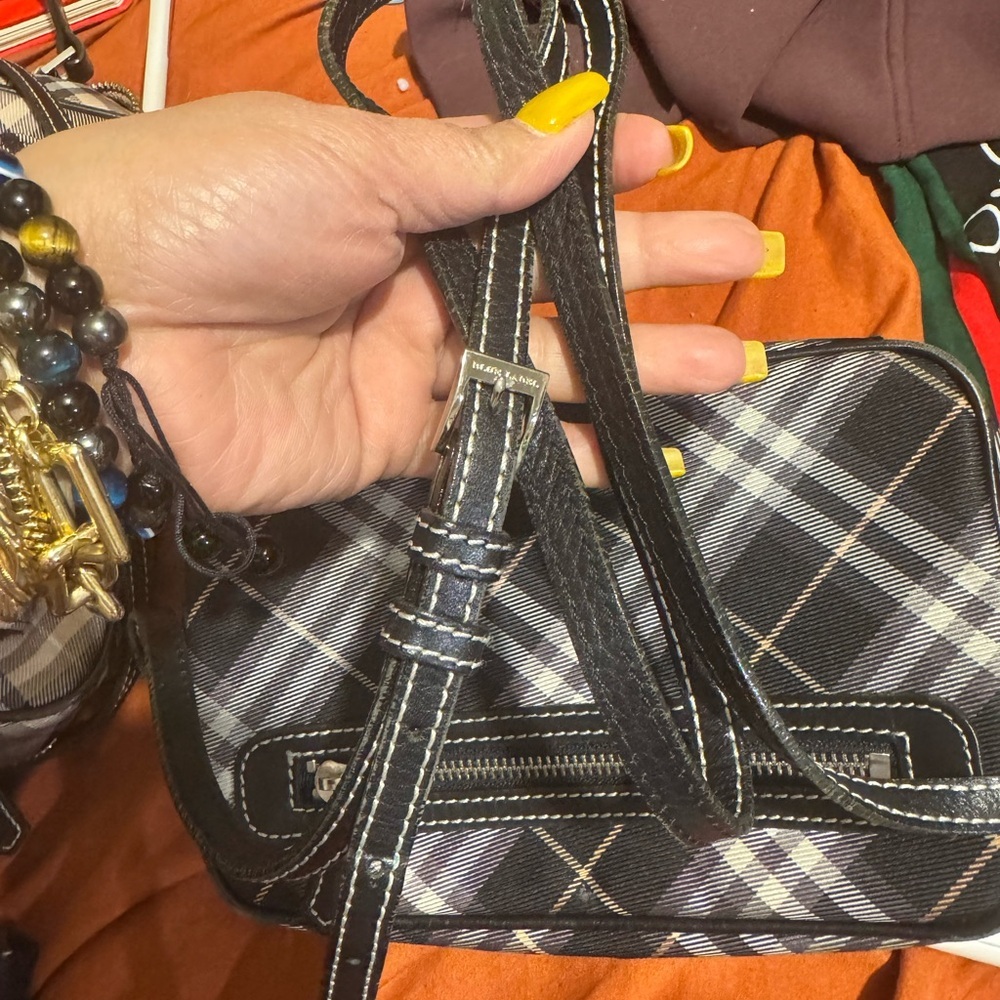 Burberry Black and Gray Camera Bag - Picture 6 of 9